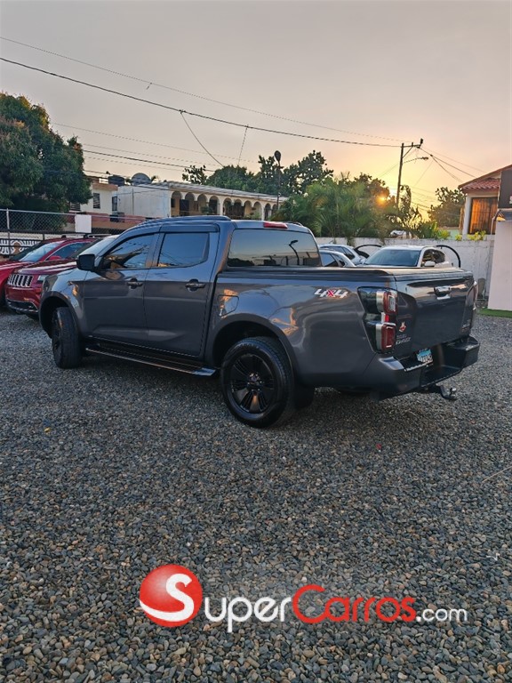 2024 Isuzu DMAX LSE — foto 4 / 8