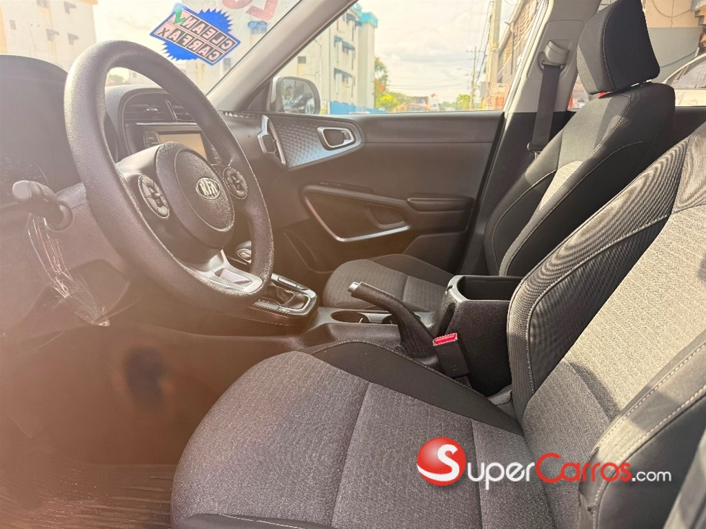 2020 Kia Soul LX — foto 5 / 8