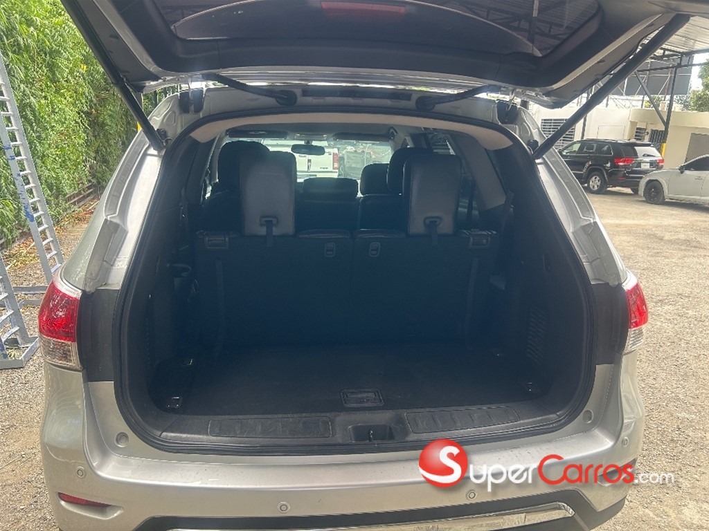 2013 Nissan Pathfinder — foto 12 / 12