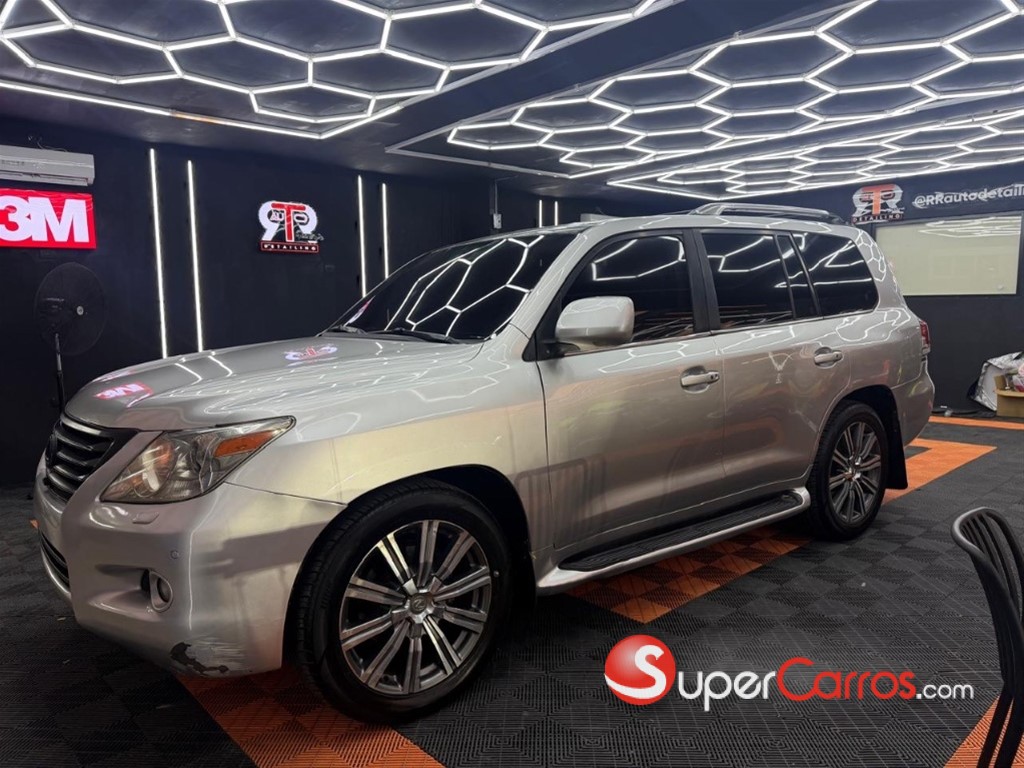 2009 Lexus LX 570 — foto 2 / 5