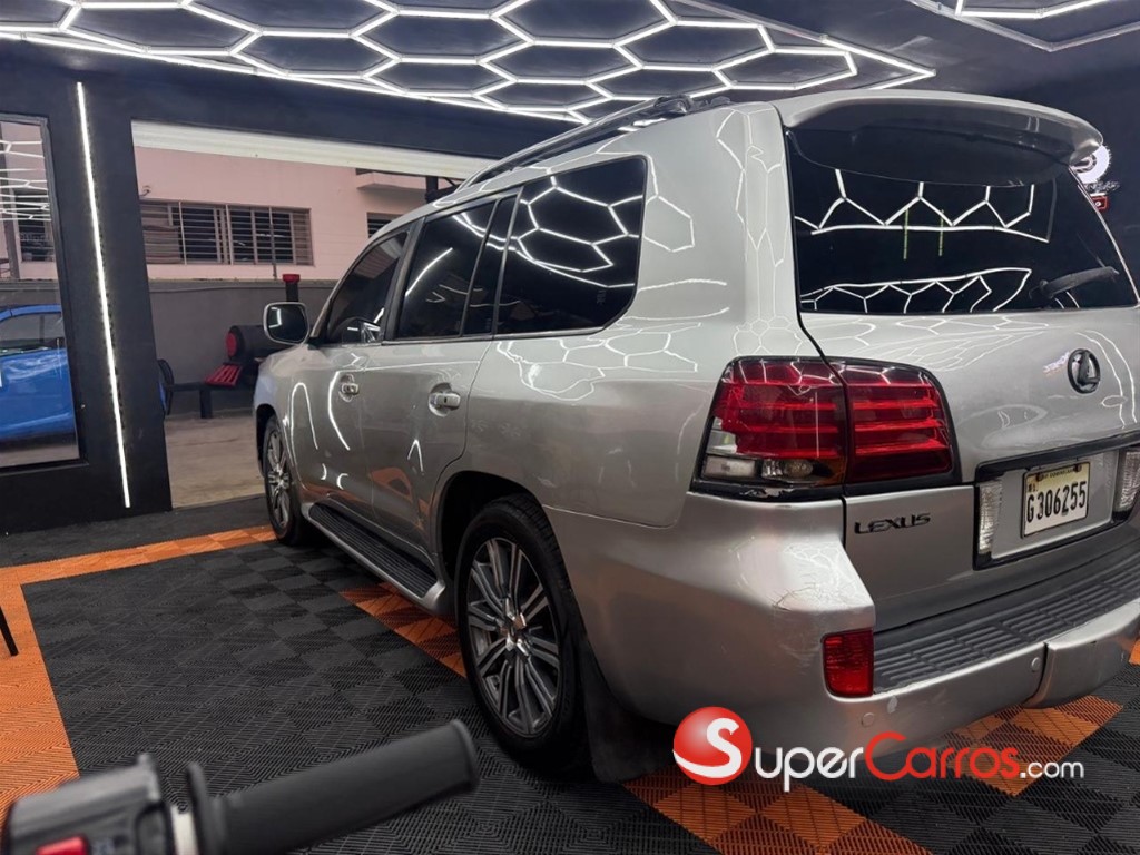 2009 Lexus LX 570 — foto 3 / 5