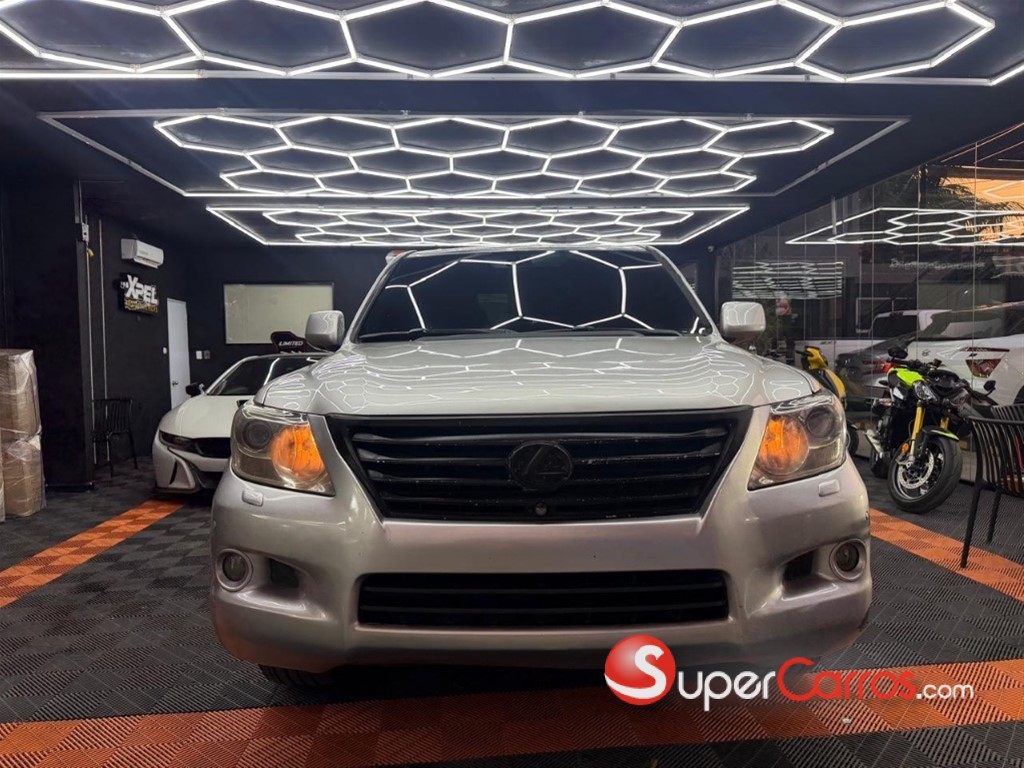 2009 Lexus LX 570 — foto 5 / 5
