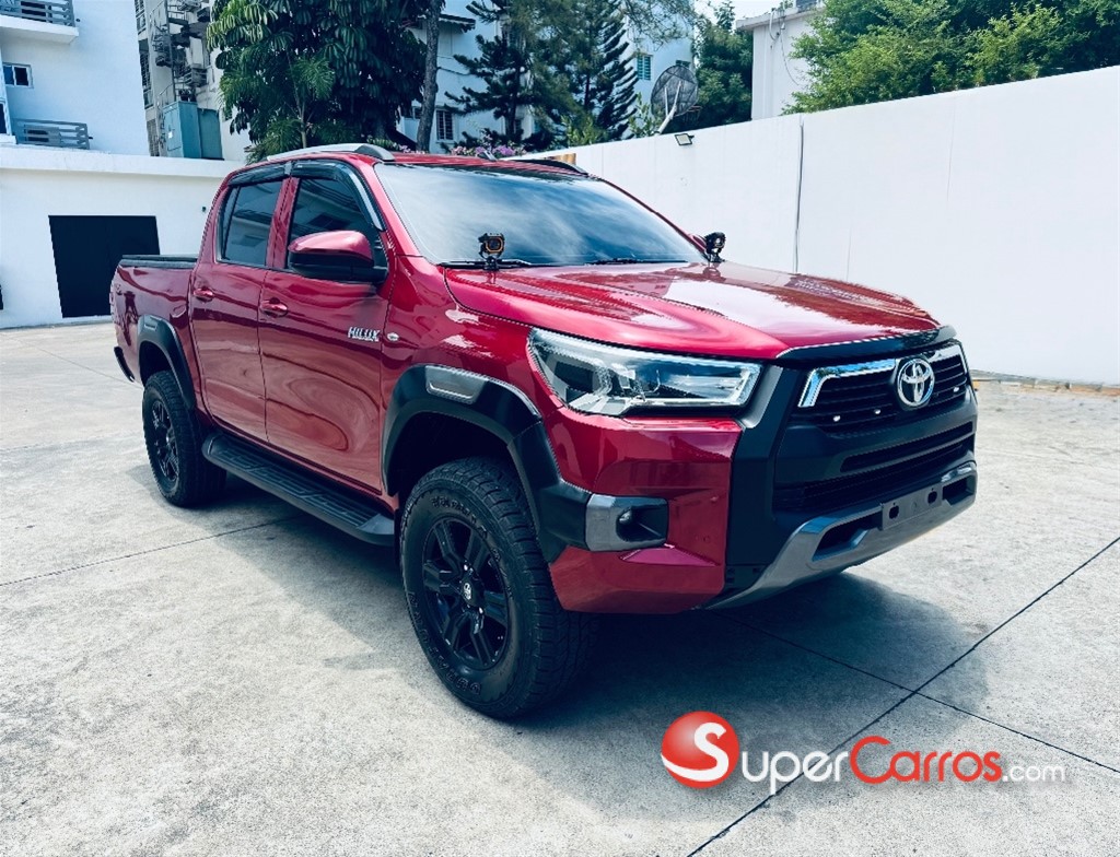 2021 Toyota Hilux SRV