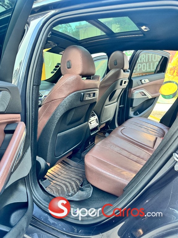 2021 BMW X 6 SDrive40i — foto 10 / 12