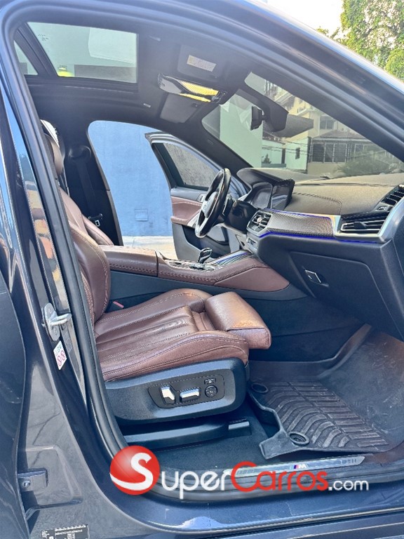2021 BMW X 6 SDrive40i — foto 11 / 12