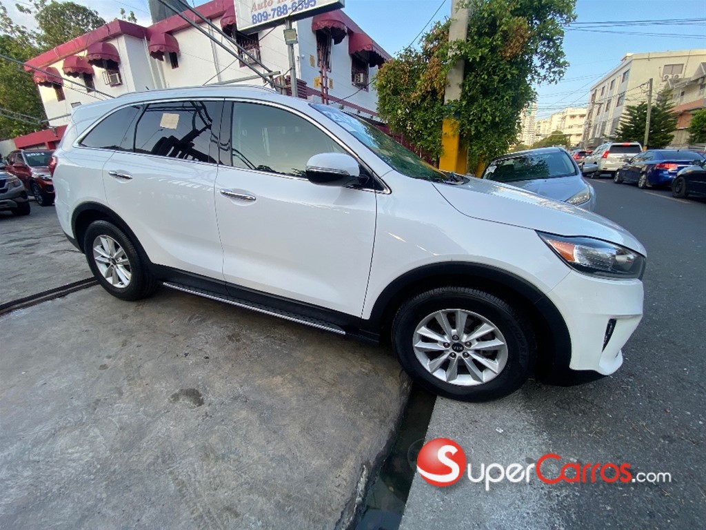 2020 Kia Sorento LX — foto 3 / 12