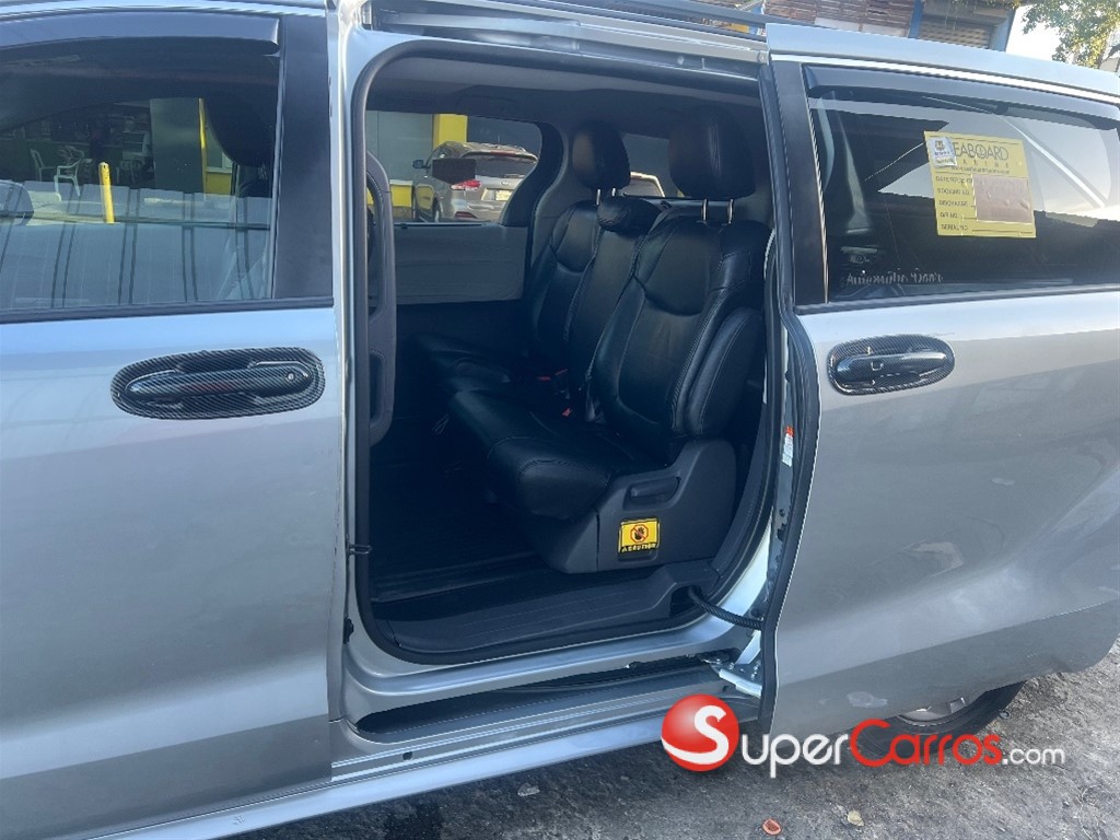 2021 Toyota Sienna LE — foto 7 / 12