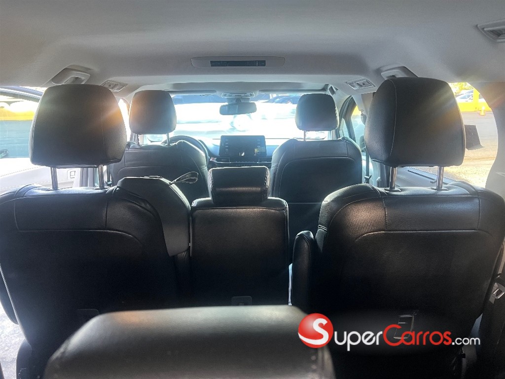 2021 Toyota Sienna LE — foto 11 / 12