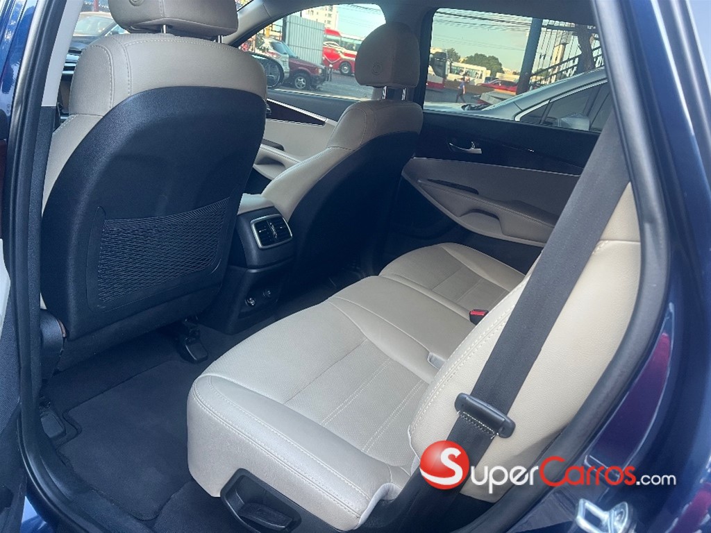 2018 Kia Sorento — foto 9 / 12