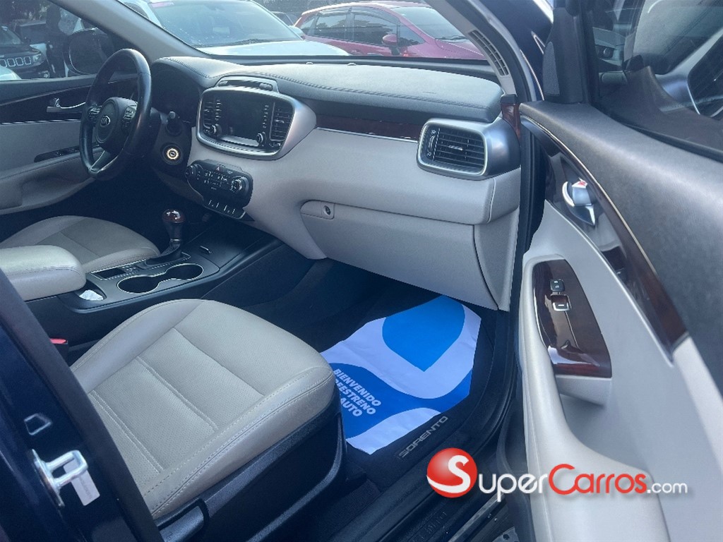 2018 Kia Sorento — foto 11 / 12