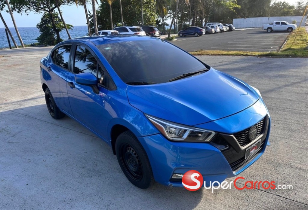 2020 Nissan Versa — foto 2 / 10