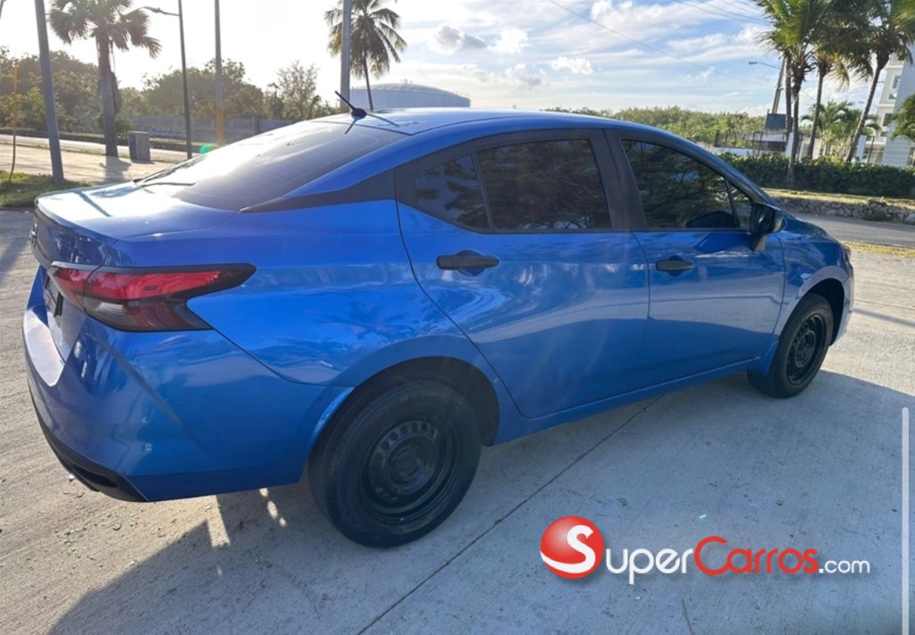 2020 Nissan Versa — foto 5 / 10