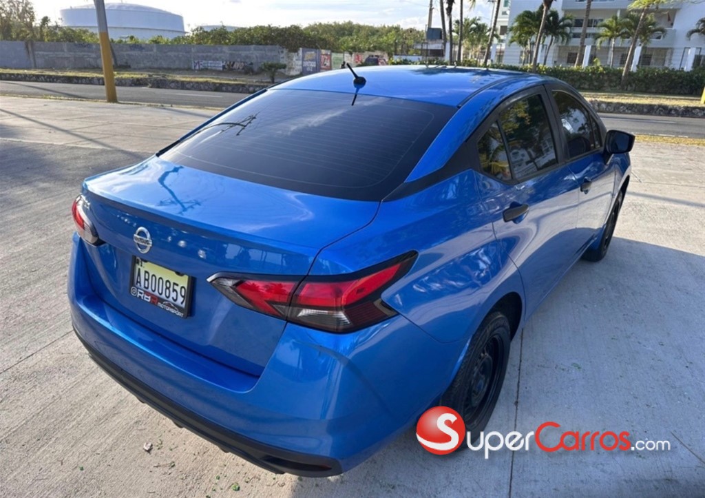 2020 Nissan Versa — foto 7 / 10