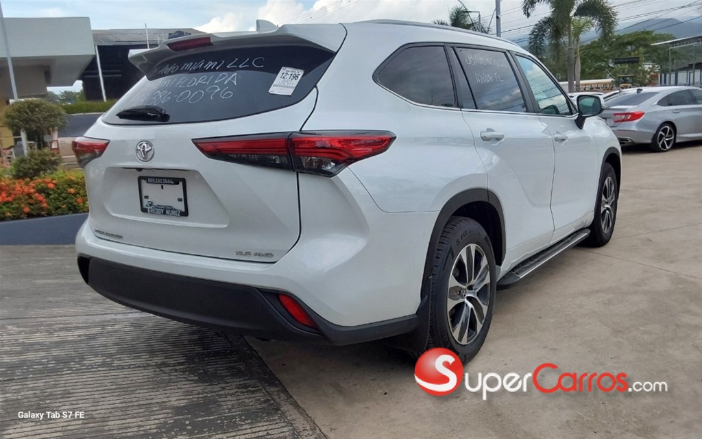 2023 Toyota Grand Highlander XLE — foto 3 / 8
