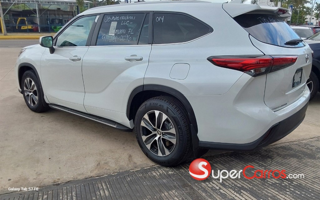 2023 Toyota Grand Highlander XLE — foto 4 / 8