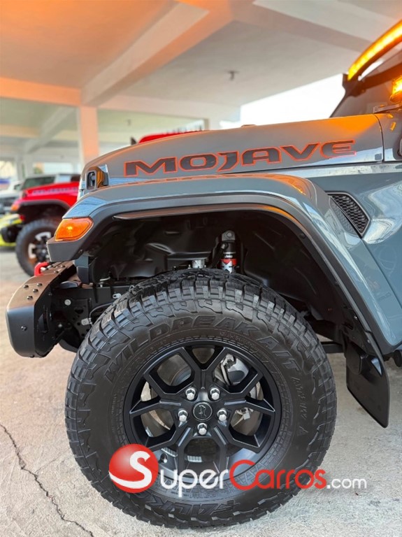 2025 Jeep Gladiator Mojave — foto 7 / 12