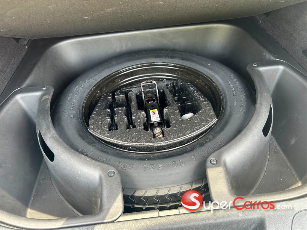 2017 Jeep Grand Cherokee Laredo — foto 11 / 12
