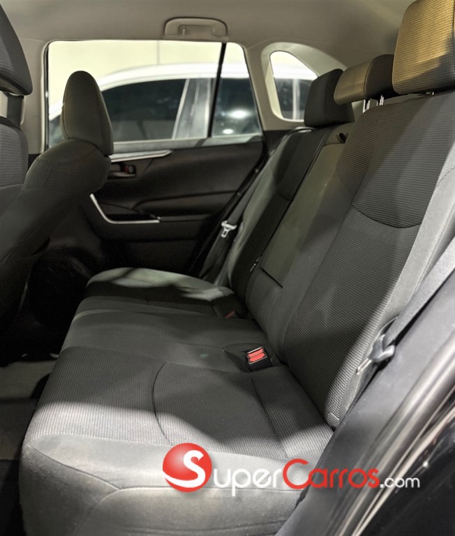 2021 Toyota RAV4 LE — foto 6 / 9