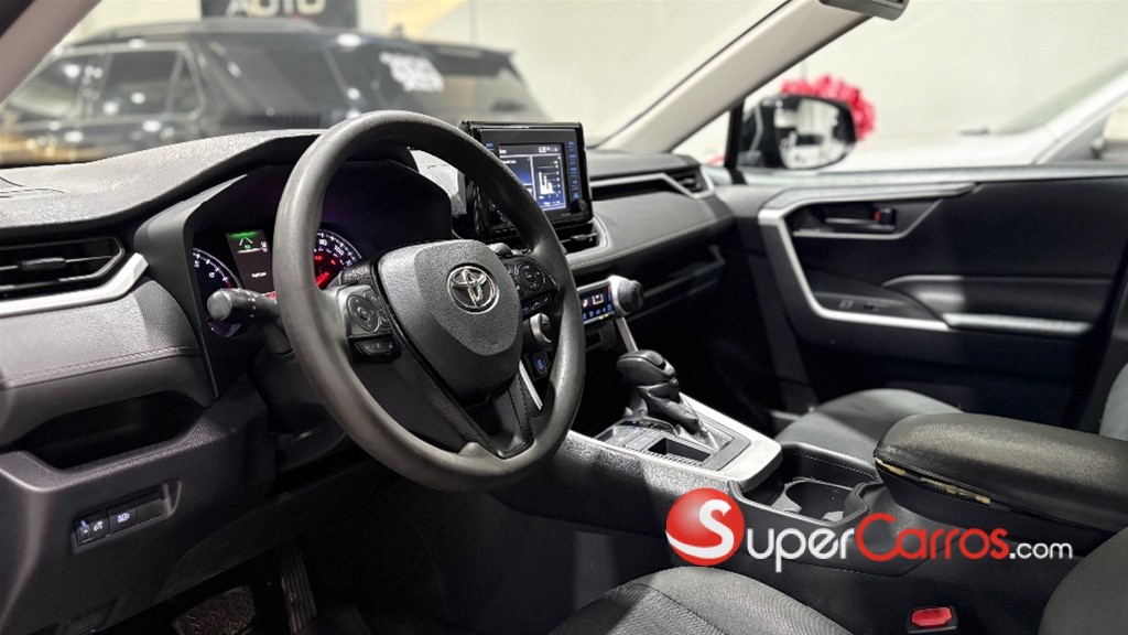 2021 Toyota RAV4 LE — foto 7 / 9