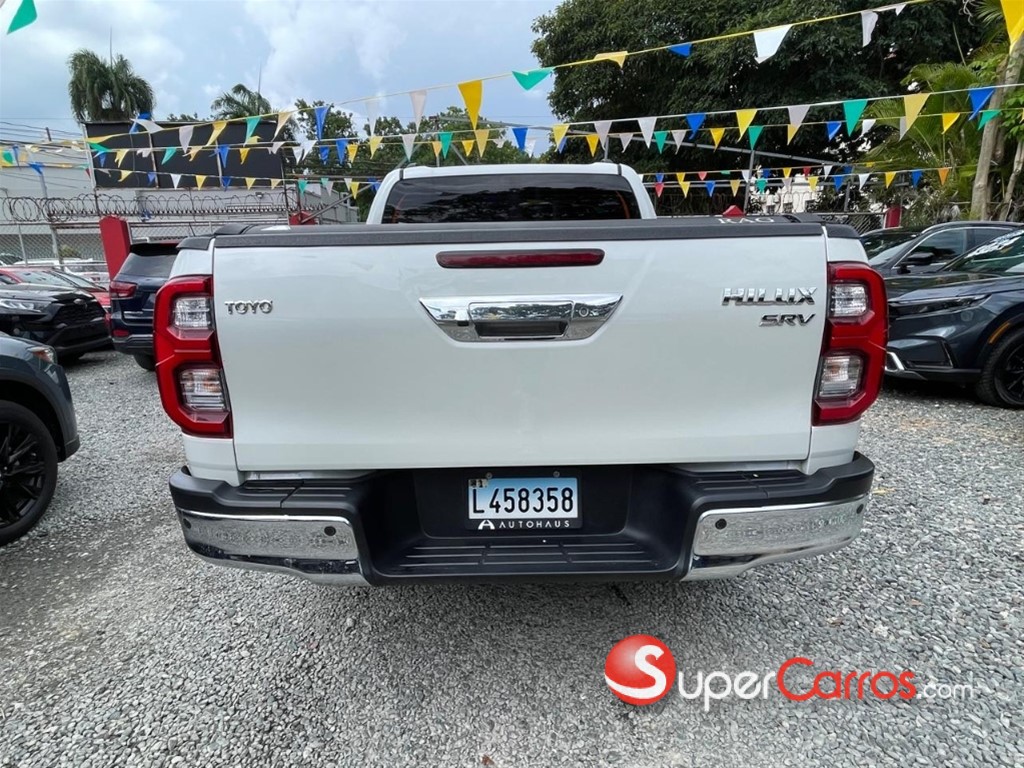 2022 Toyota Hilux — foto 4 / 9