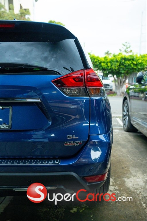 2020 Nissan Rogue SL — foto 2 / 12