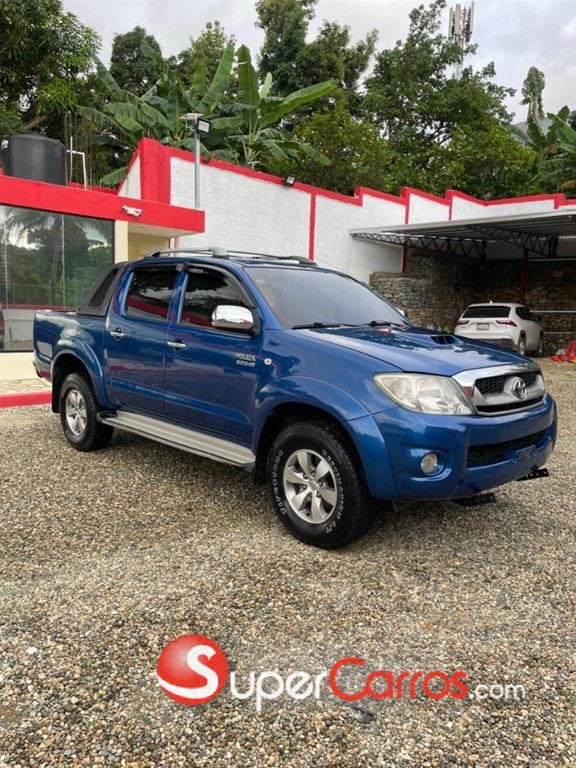 2010 Toyota Hilux — foto 2 / 11