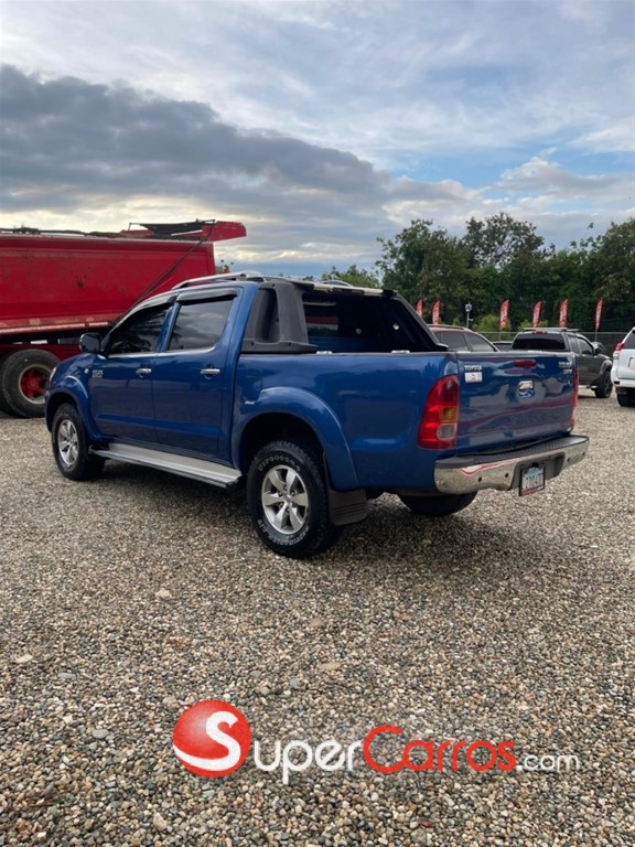 2010 Toyota Hilux — foto 5 / 11