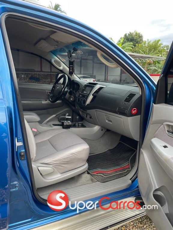 2010 Toyota Hilux — foto 10 / 11