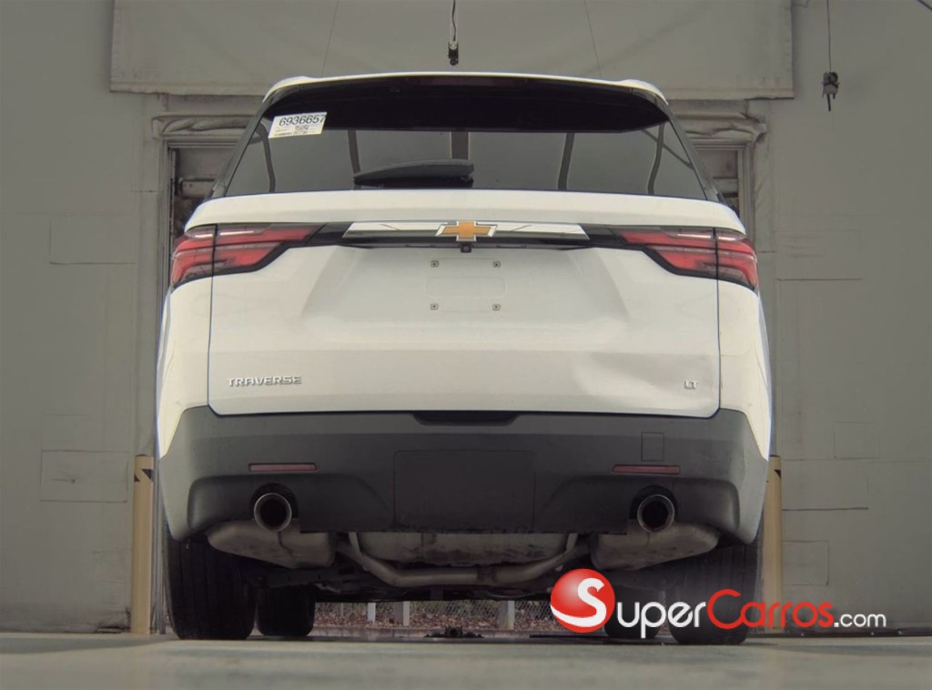 2023 Chevrolet Traverse LT — foto 6 / 12