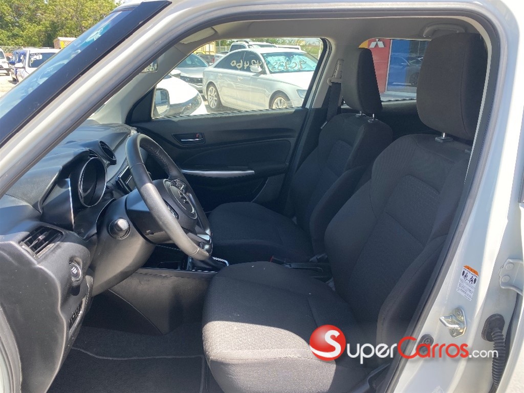 2020 Suzuki Swift — foto 8 / 11