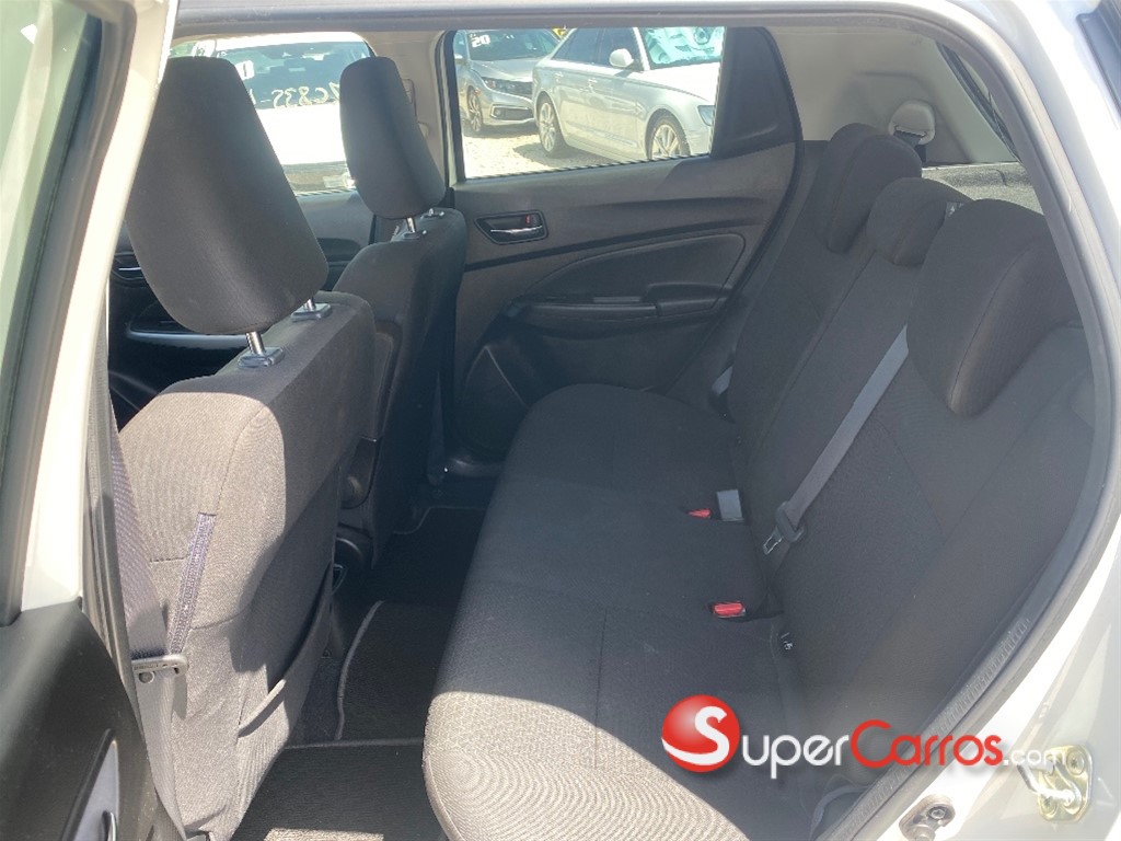 2020 Suzuki Swift — foto 9 / 11