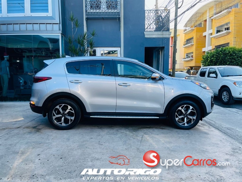 2020 Kia Sportage LX — foto 8 / 12