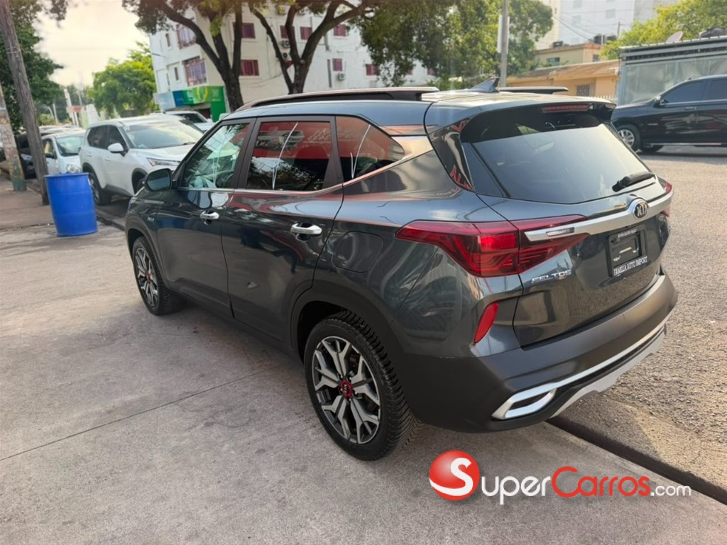 2021 Kia Seltos SX-T — foto 6 / 11