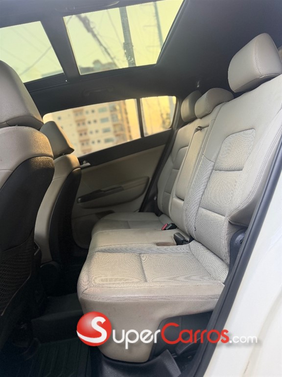 2020 Kia Sportage S — foto 7 / 10