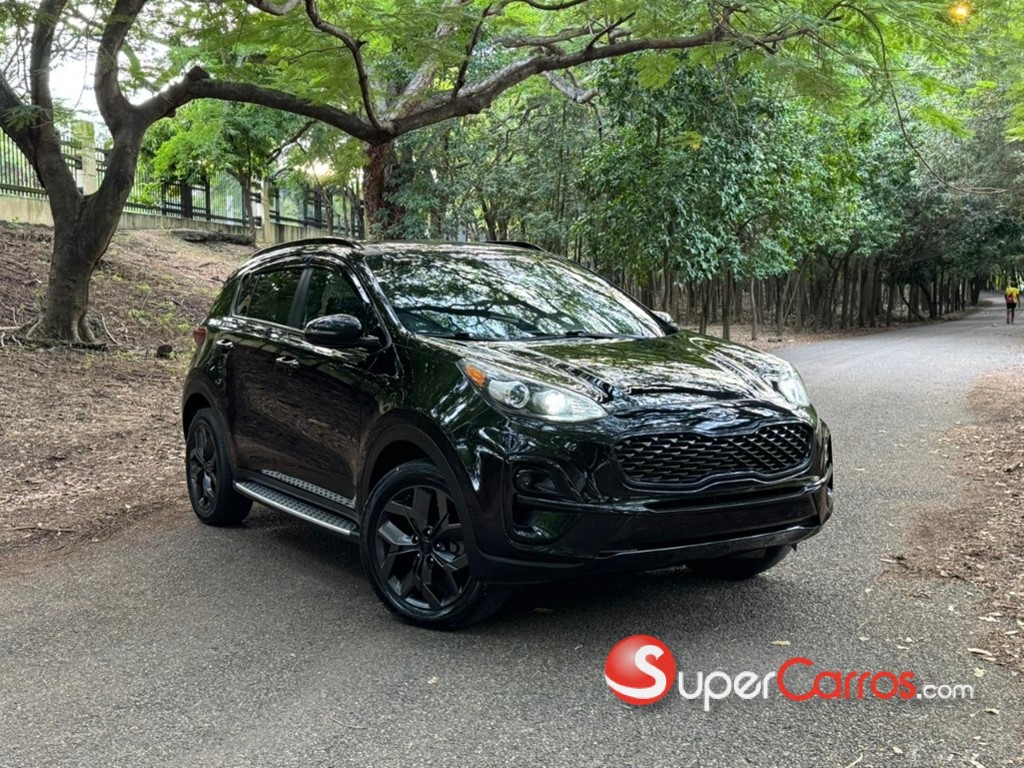 2022 Kia Sedona LX