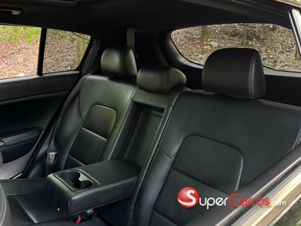 2022 Kia Sedona LX — foto 7 / 11