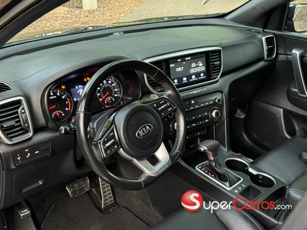 2022 Kia Sedona LX — foto 8 / 11
