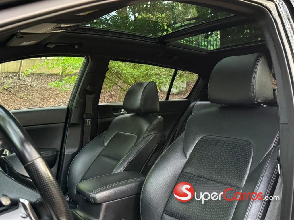 2022 Kia Sedona LX — foto 9 / 11