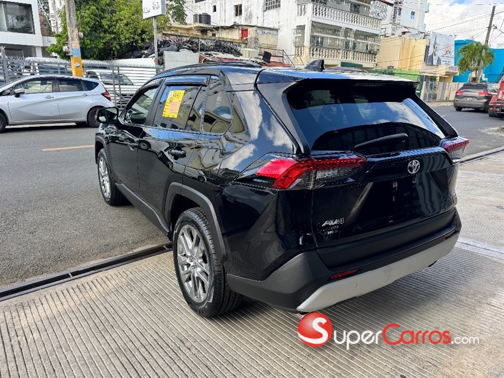 2020 Toyota RAV4 XLE — foto 4 / 11