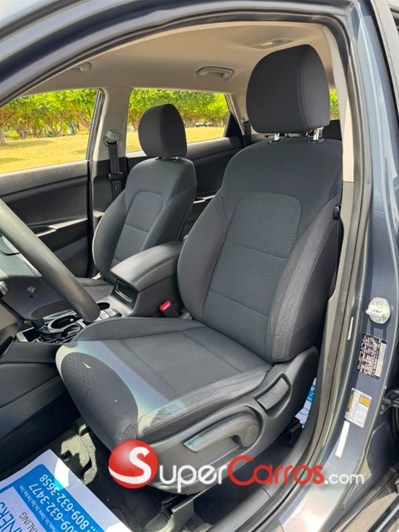 2020 Hyundai Tucson SE — foto 4 / 11