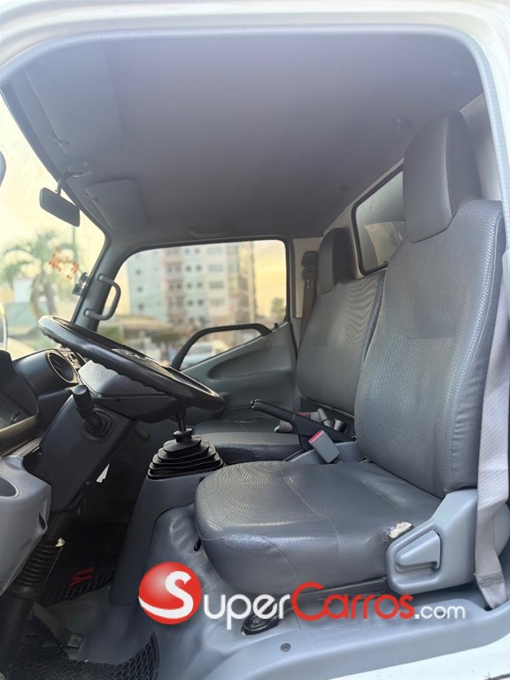 2025 Hino 200 — foto 7 / 10