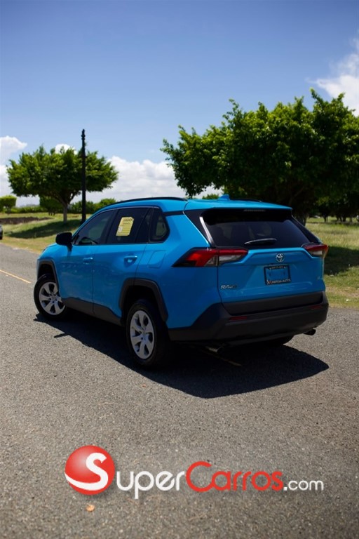 2019 Toyota RAV4 LE — foto 3 / 9