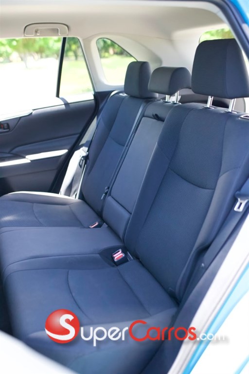 2019 Toyota RAV4 LE — foto 6 / 9