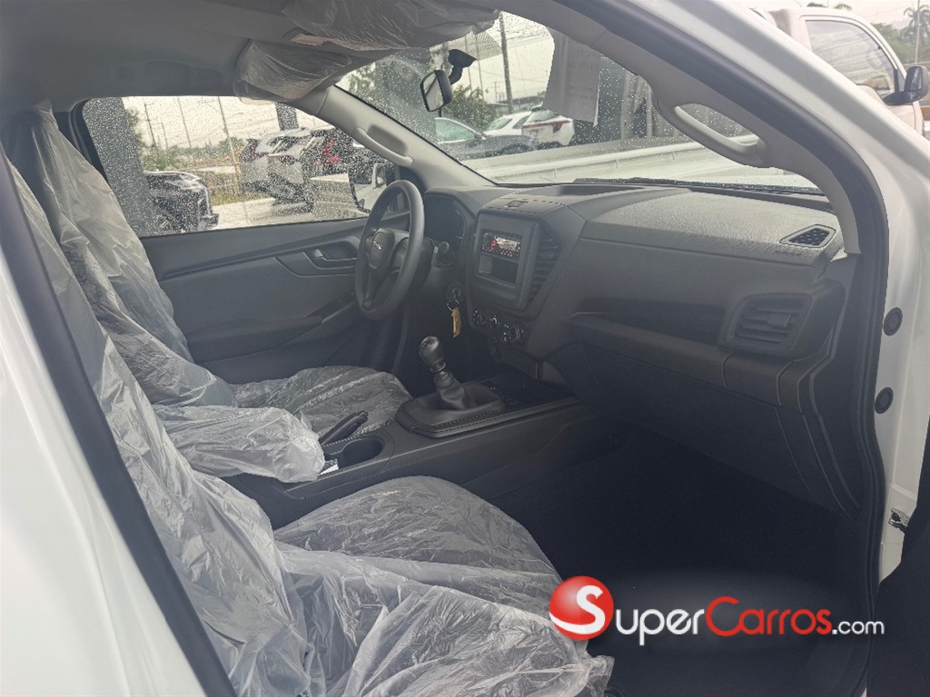2027 Isuzu DMAX — foto 7 / 9