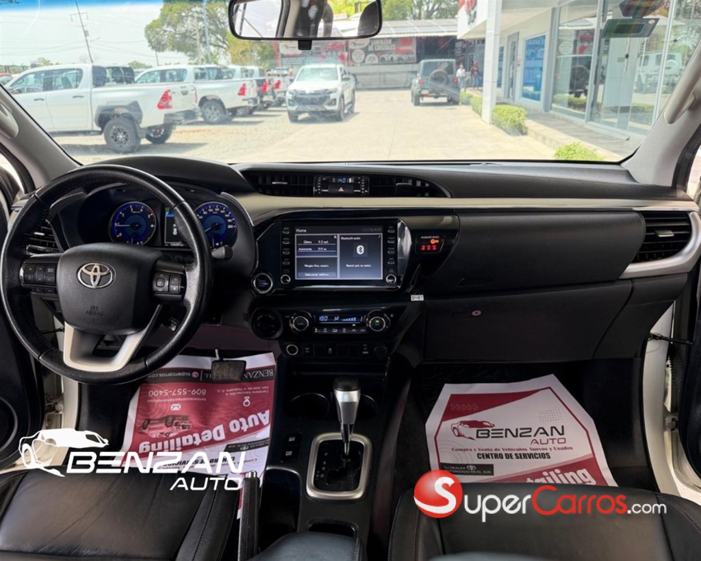 2020 Toyota Hilux Limited — foto 2 / 9