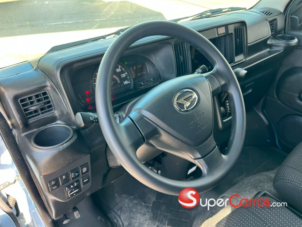 2020 Daihatsu Hijet — foto 5 / 11