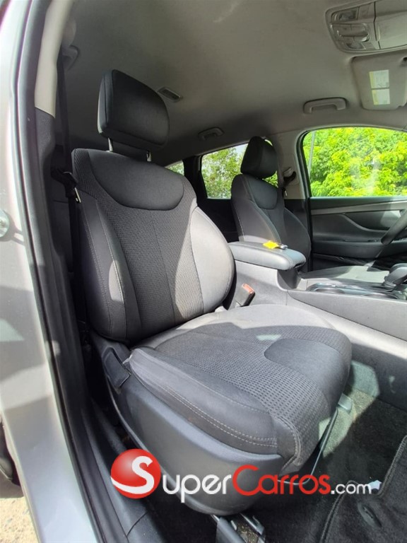 2020 Hyundai Santa Fe SEL — foto 8 / 12