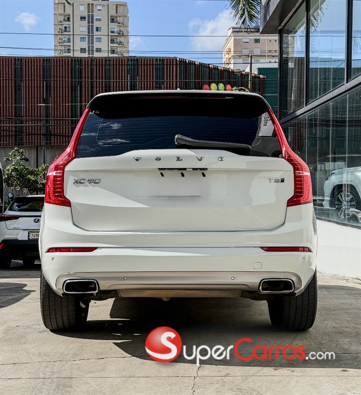 2021 Volvo XC90 Momentum T5 — foto 9 / 10