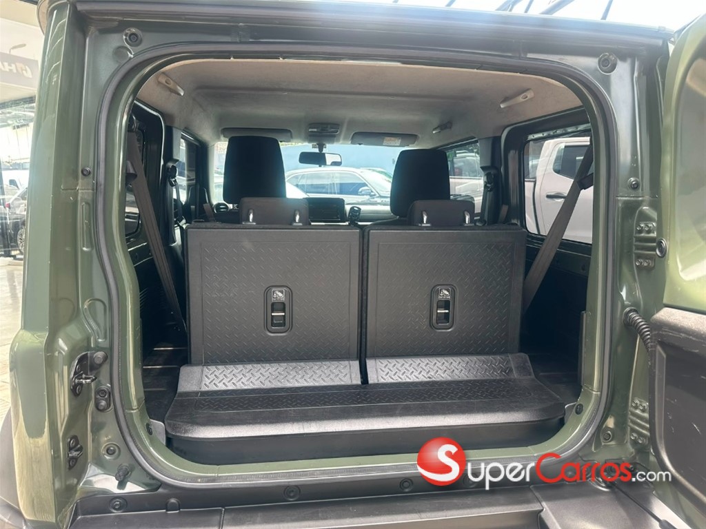 2021 Suzuki Jimny — foto 6 / 8