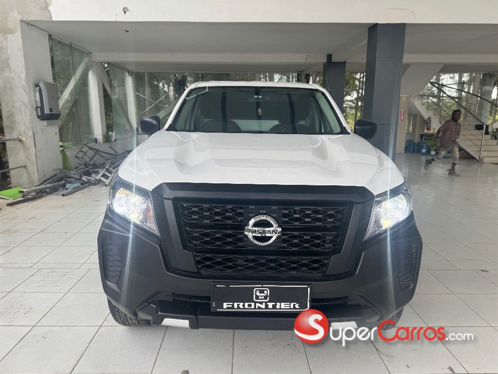 2023 Nissan Frontier S — foto 2 / 9